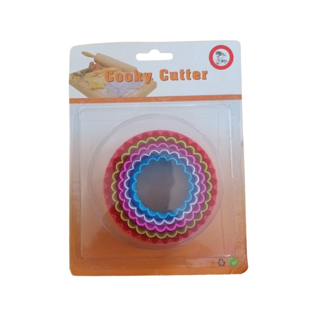 Round Biscuit Plastic Cutter - 5pc